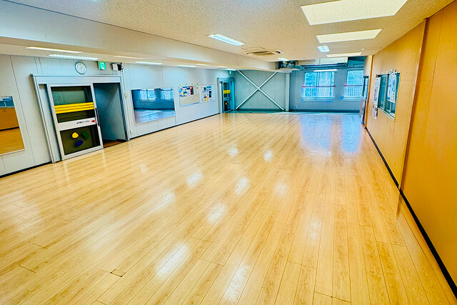 体操場
